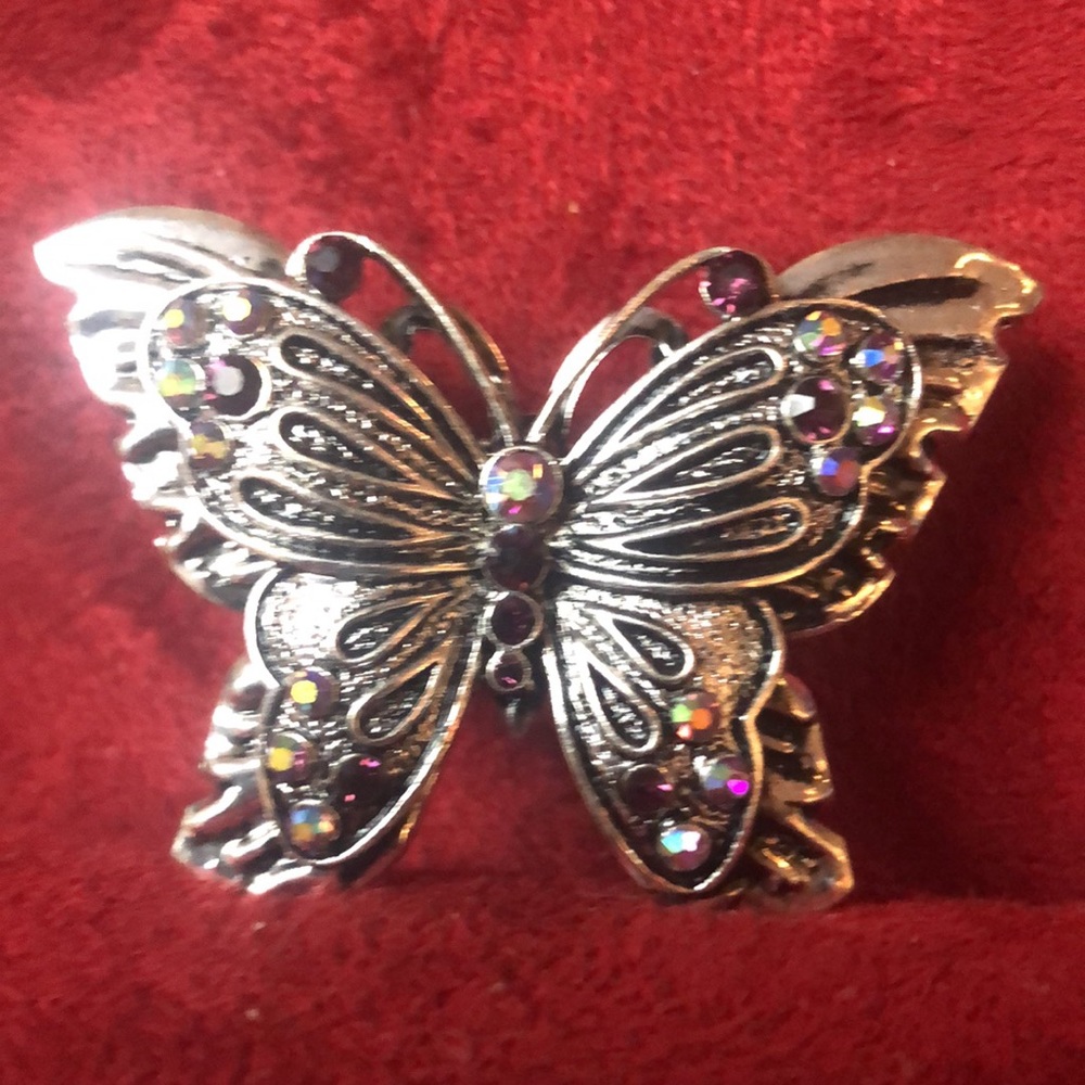 Butterfly ring